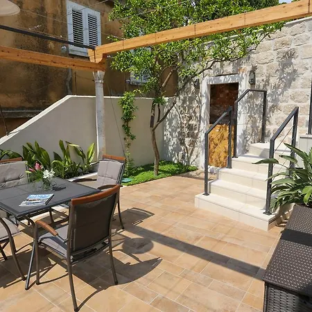 White & Co And Apartment Dubrovnik